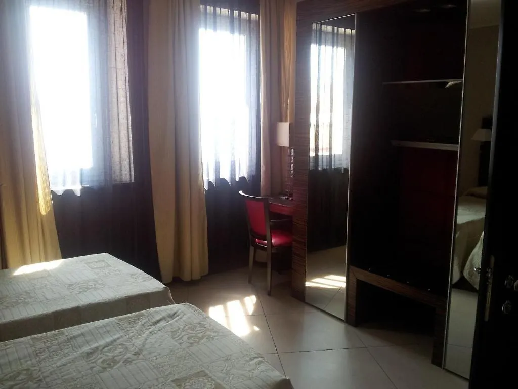 Hotel Excelsior La Maddalena  La Maddalena (Sassari)