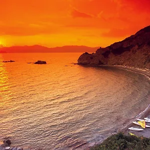 Hotel apartamentowy Eco Village Baia Delle Ginestre